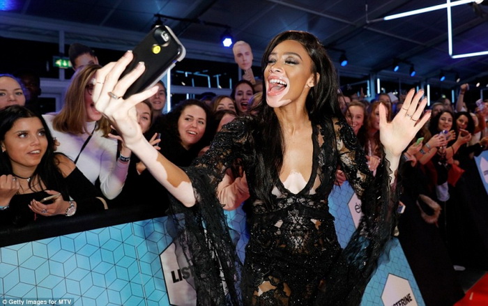 najdobrite-i-najloshite-momenti-od-godineshnoto-izdanie-na-mtv-ema-04 najdobrite-i-najloshite-momenti-od-godineshnoto-izdanie-na-mtv-ema-04