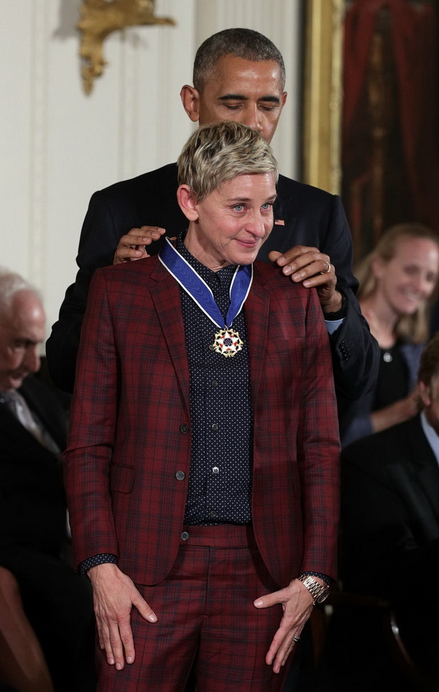 site-ne-rasplaka-elen-dedzeneris-so-solzi-dobi-pocesen-medal-od-barak-obama-1 site-ne-rasplaka-elen-dedzeneris-so-solzi-dobi-pocesen-medal-od-barak-obama-1
