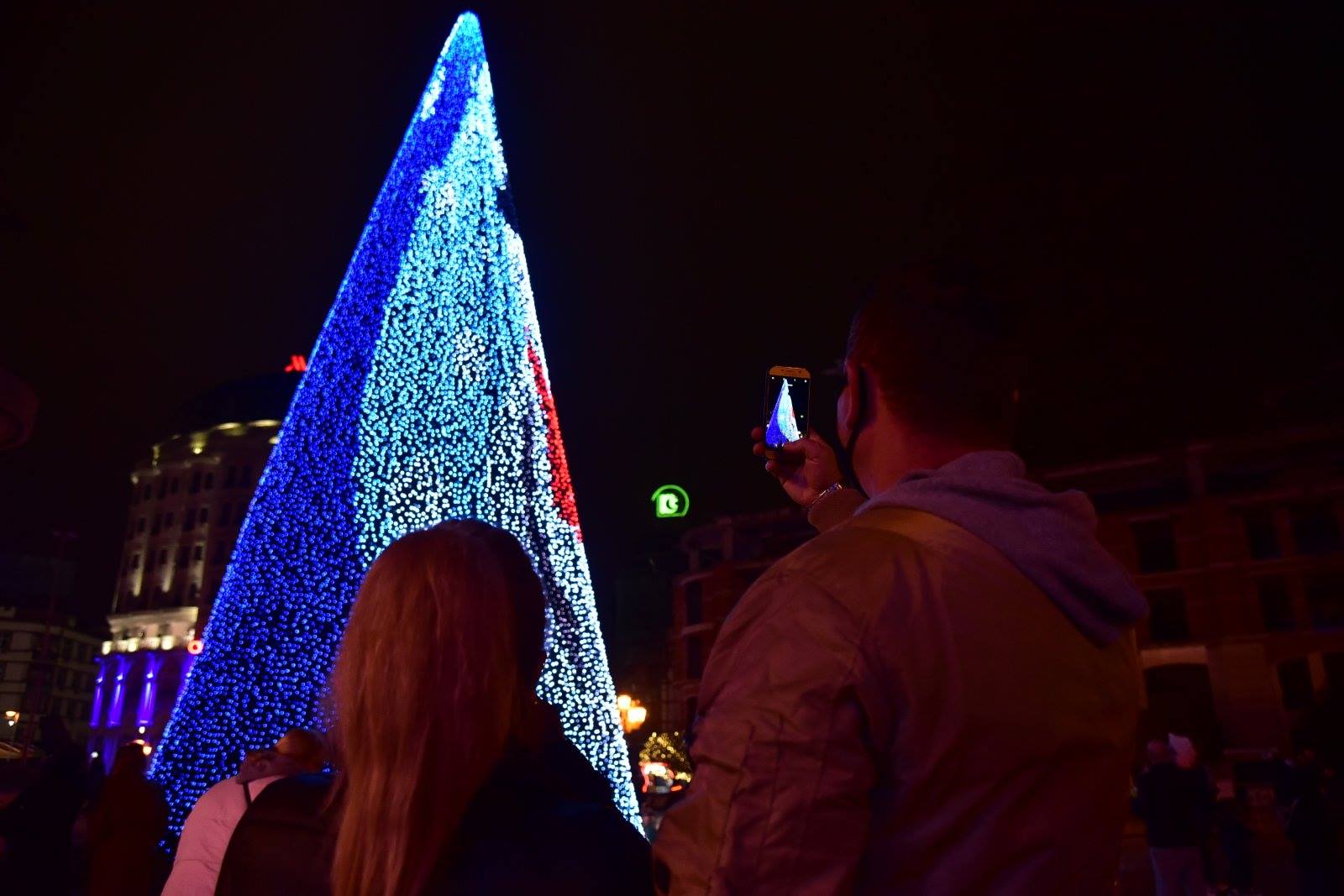 Светна новогодишната елка во Скоп_е (5)